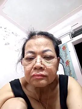 Snapshot of Hotestlove chatting on 09-16-25, 09:16 Hotestlove online show from 09-16-25, 09:16