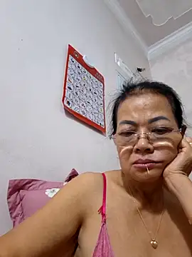 Snapshot of Hotestlove chatting on 09-20-25, 10:27 Hotestlove online show from 09-20-25, 10:27