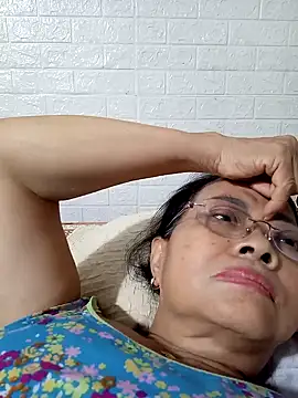 Snapshot of Hotestlove chatting on 10-07-25, 01:52 Hotestlove online show from 10-07-25, 01:52