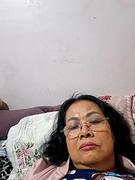 Hotestlove online show from 11-30-25, 12:20