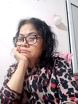 Hotestlove online show from 12-15-25, 02:21