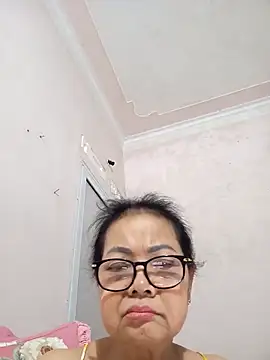 Hotestlove online show from 04-09-26, 08:47