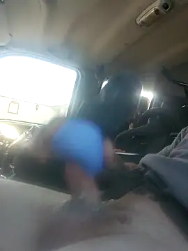 Snapshot of Crackkers chatting on 03-15-25, 06:32 Crackkers online show from 03-15-25, 06:32