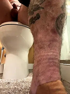 Snapshot of Crackkers chatting on 11-20-25, 05:51 Crackkers online show from 11-20-25, 05:51