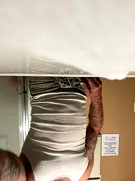 Crackkers online show from 12-02-25, 05:46