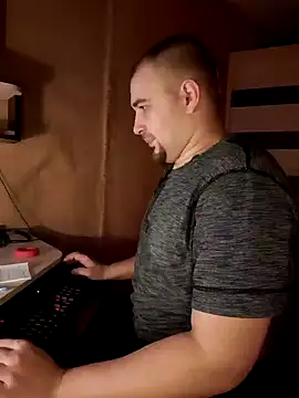 Foxyshaved online show from 02-11-25, 03:18