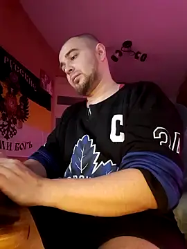 Foxyshaved online show from 03-16-25, 04:41