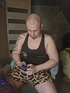 Foxyshaved online show from 12-05-25, 04:54