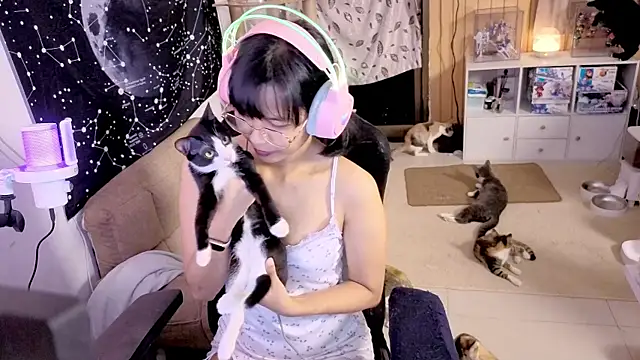 Kana G online show from 09-21-25, 02:51