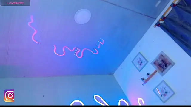 isabelladoll19 online show from 02-28-26, 08:10