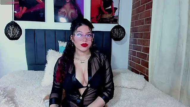 kyliejenner hot online show from 05-24-26, 03:00