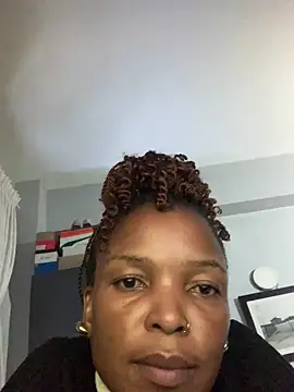 Snapshot of slimcateee chatting on 02-02-25, 06:20 slimcateee online show from 02-02-25, 06:20
