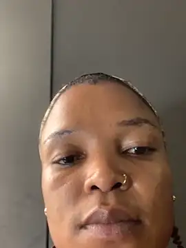Snapshot of slimcateee chatting on 02-18-25, 08:59 slimcateee online show from 02-18-25, 08:59