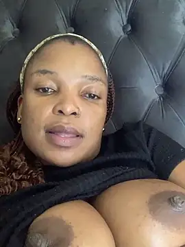 Snapshot of slimcateee chatting on 02-18-25, 12:17 slimcateee online show from 02-18-25, 12:17