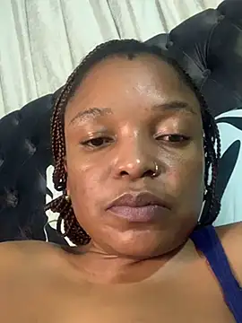 Snapshot of slimcateee chatting on 02-19-25, 10:53 slimcateee online show from 02-19-25, 10:53