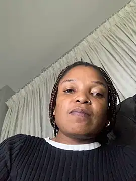 Snapshot of slimcateee chatting on 02-26-25, 05:50 slimcateee online show from 02-26-25, 05:50