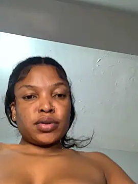 Snapshot of slimcateee chatting on 03-07-25, 08:02 slimcateee online show from 03-07-25, 08:02
