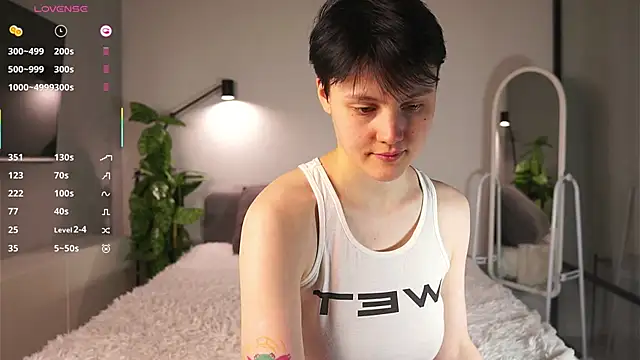 MaryCoopeer online show from 02-20-25, 02:24