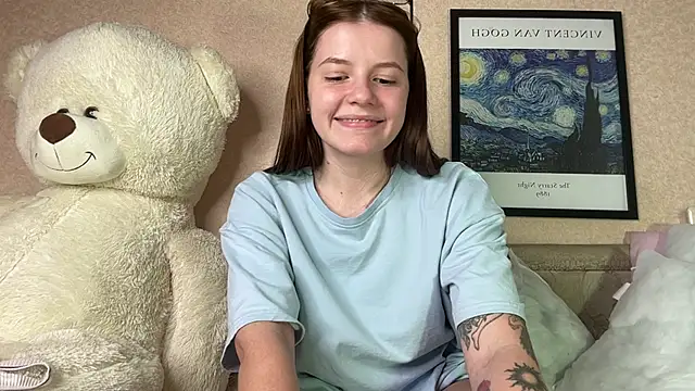 Snapshot of mia___mi chatting on 12-10-24, 11:32 mia   mi online show from 12-10-24, 11:32