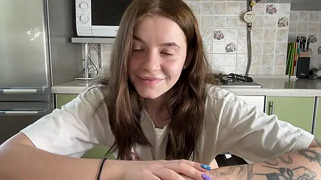 Snapshot of mia___mi chatting on 02-22-25, 12:40 mia   mi online show from 02-22-25, 12:40