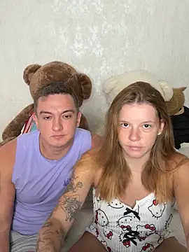 Snapshot of mia___mi chatting on 09-29-25, 07:13 mia   mi online show from 09-29-25, 07:13