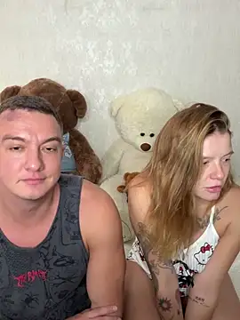 Snapshot of mia___mi chatting on 10-10-25, 06:45 mia   mi online show from 10-10-25, 06:45