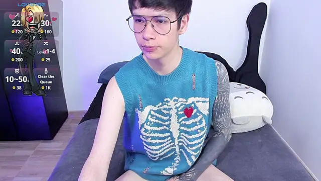 Aventure Twinks online show from 03-08-25, 06:16