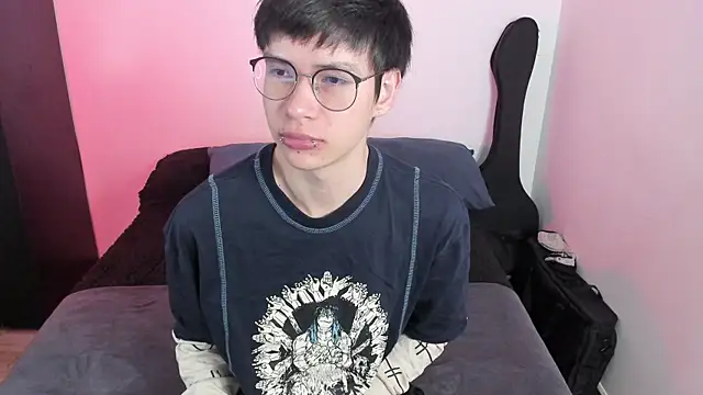 Aventure Twinks online show from 01-13-26, 06:35