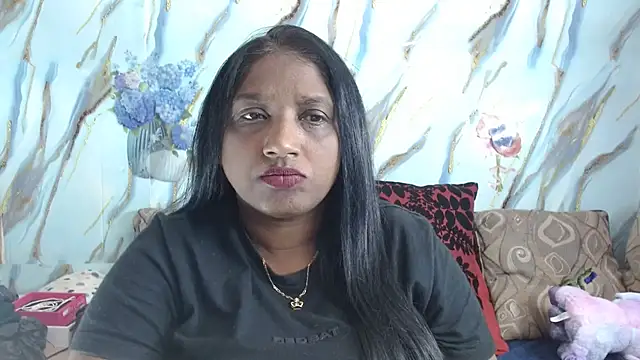Snapshot of Indian_tracy chatting on 07-07-26, 10:08 Indian tracy online show from 07-07-26, 10:08
