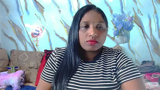 Snapshot of Indian_tracy chatting on 07-30-26, 11:53 Indian tracy online show from 07-30-26, 11:53