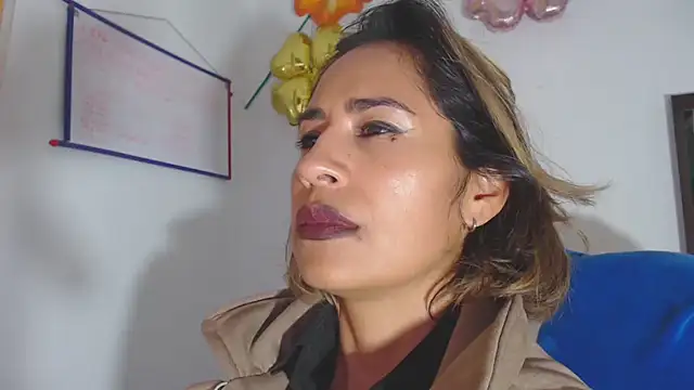 Snapshot of fantasty_nylon chatting on 12-07-24, 12:30 fantasty nylon online show from 12-07-24, 12:30