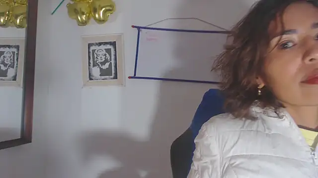 Snapshot of fantasty_nylon chatting on 01-29-25, 03:12 fantasty nylon online show from 01-29-25, 03:12