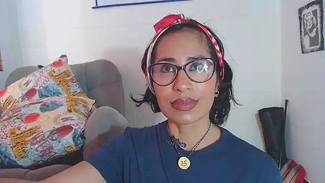 Snapshot of fantasty_nylon chatting on 10-11-25, 03:32 fantasty nylon online show from 10-11-25, 03:32