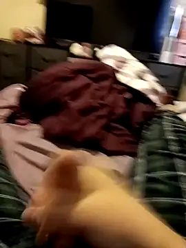 Snapshot of guy454518 chatting on 02-21-26, 02:29 guy454518 online show from 02-21-26, 02:29