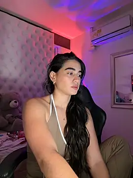 Snapshot of ZarahEvans chatting on 12-03-25, 08:07 ZarahEvans online show from 12-03-25, 08:07