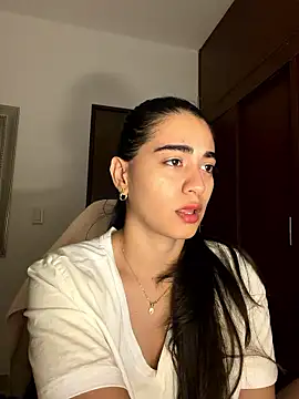 Snapshot of ZarahEvans chatting on 01-10-26, 10:25 ZarahEvans online show from 01-10-26, 10:25