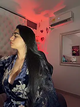 Snapshot of ZarahEvans chatting on 03-03-26, 08:04 ZarahEvans online show from 03-03-26, 08:04