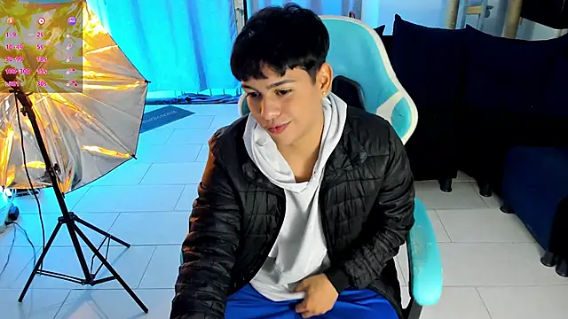 Snapshot of Franco_Rizzo_ chatting on 11-21-25, 11:47 Franco Rizzo online show from 11-21-25, 11:47