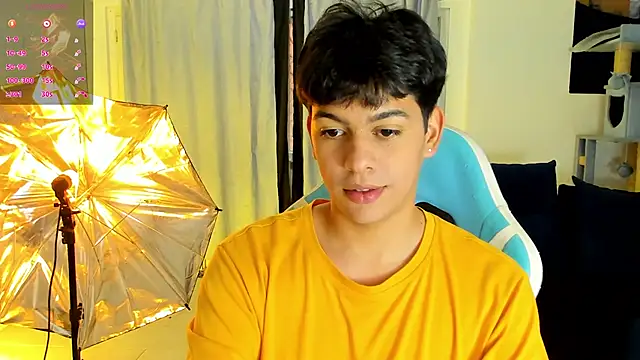 Snapshot of Franco_Rizzo_ chatting on 11-30-25, 10:25 Franco Rizzo online show from 11-30-25, 10:25