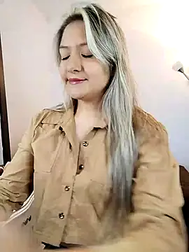 valeriahunter1 online show from 12-26-24, 11:24