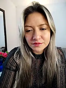 valeriahunter1 online show from 03-05-25, 09:26