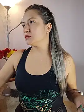 Snapshot of valeriahunter1 chatting on 08-03-26, 10:13 valeriahunter1 online show from 08-03-26, 10:13