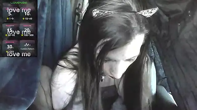 Snapshot of SmokeShow686 chatting on 12-10-24, 07:00 SmokeShow686 online show from 12-10-24, 07:00