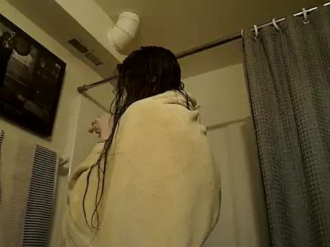 Snapshot of SmokeShow686 chatting on 12-29-24, 10:47 SmokeShow686 online show from 12-29-24, 10:47