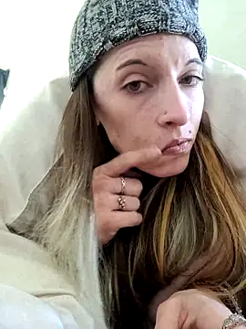 Snapshot of SmokeShow686 chatting on 03-01-25, 03:49 SmokeShow686 online show from 03-01-25, 03:49