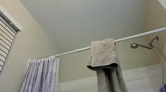 Snapshot of SmokeShow686 chatting on 03-07-25, 04:57 SmokeShow686 online show from 03-07-25, 04:57