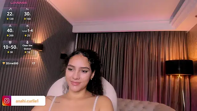 Snapshot of anahi_curlie1 chatting on 06-05-26, 12:00 anahi curlie1 online show from 06-05-26, 12:00