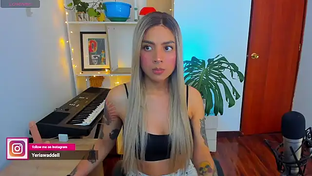 Snapshot of Yeriawaddell_ chatting on 12-30-24, 05:34 Yeriawaddell  online show from 12-30-24, 05:34