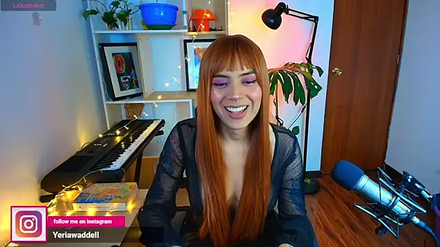 Snapshot of Yeriawaddell_ chatting on 02-14-25, 12:30 Yeriawaddell  online show from 02-14-25, 12:30