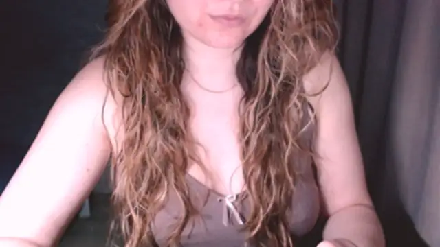 Snapshot of fiona_cute_2 chatting on 05-04-26, 07:32 fiona cute 2 online show from 05-04-26, 07:32